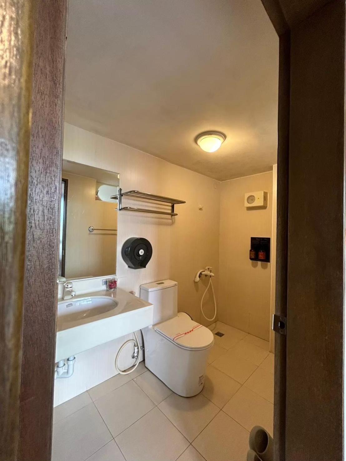 Miaoli Sanyi Travelling Homestay Extérieur photo
